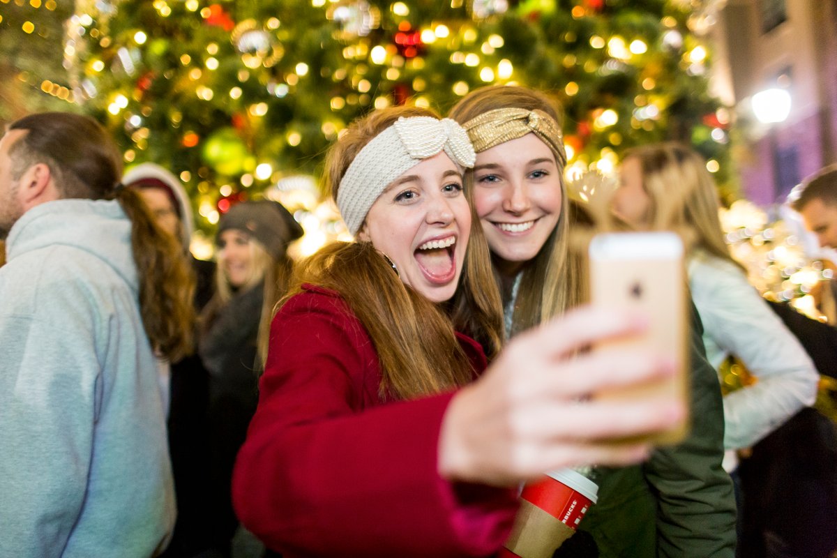 PEACHTREE CORNERS TREE LIGHTING