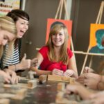 teen crafting