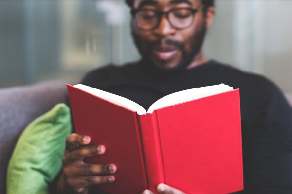 BOOK_-_Man_Reading